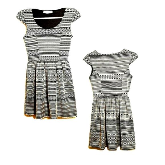Tribal Geometrical Print Fit and Flare Dress Size M - Picture 3 of 4